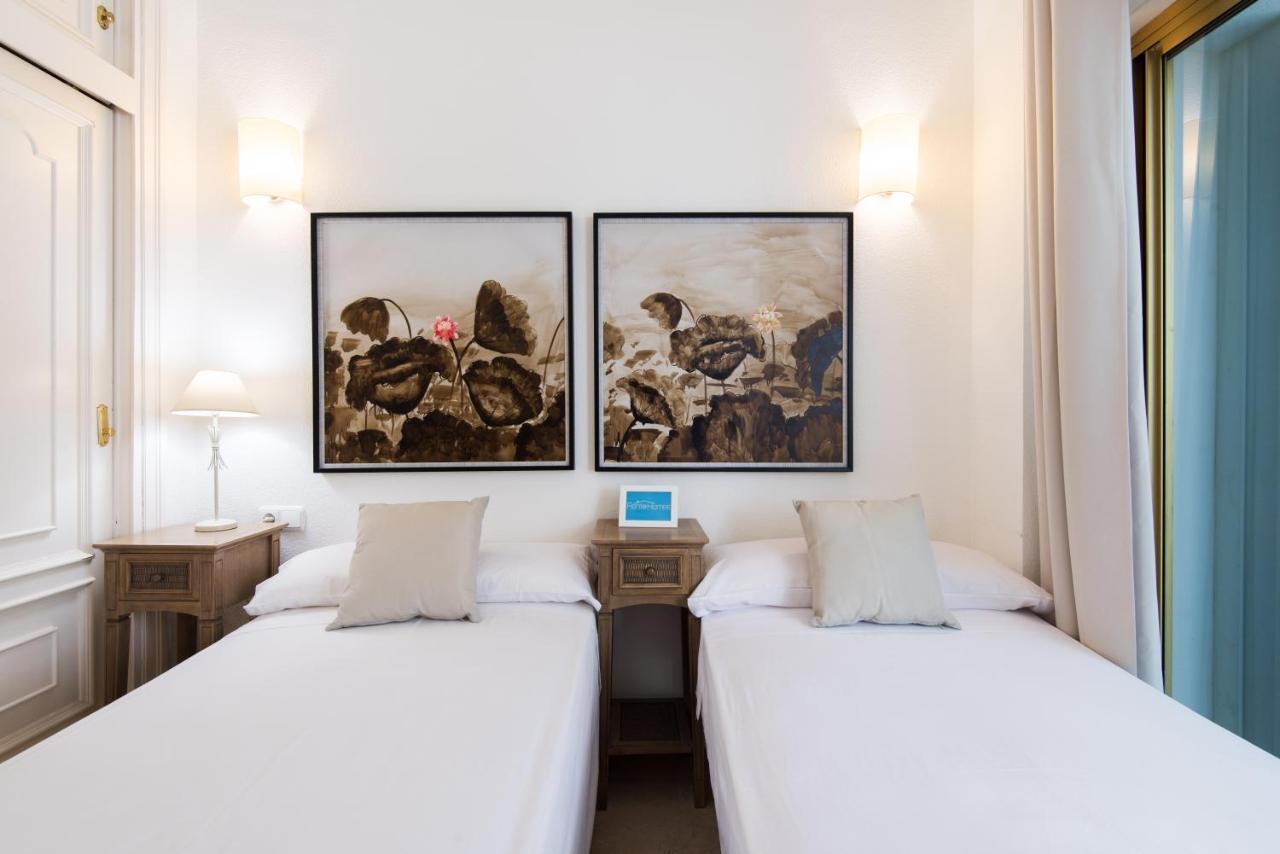 Rentandhomes Beachfront Marbella Center מראה חיצוני תמונה